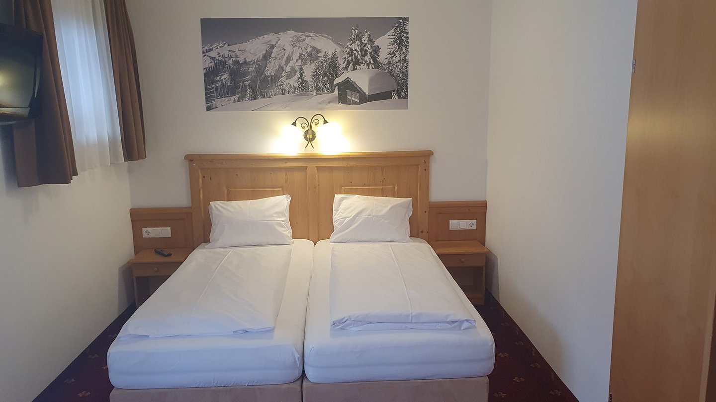 Apartment 21