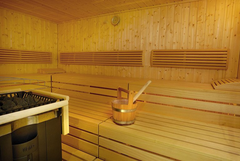 Finnische Sauna im Wellnessbereich des Hotel Dorfblick